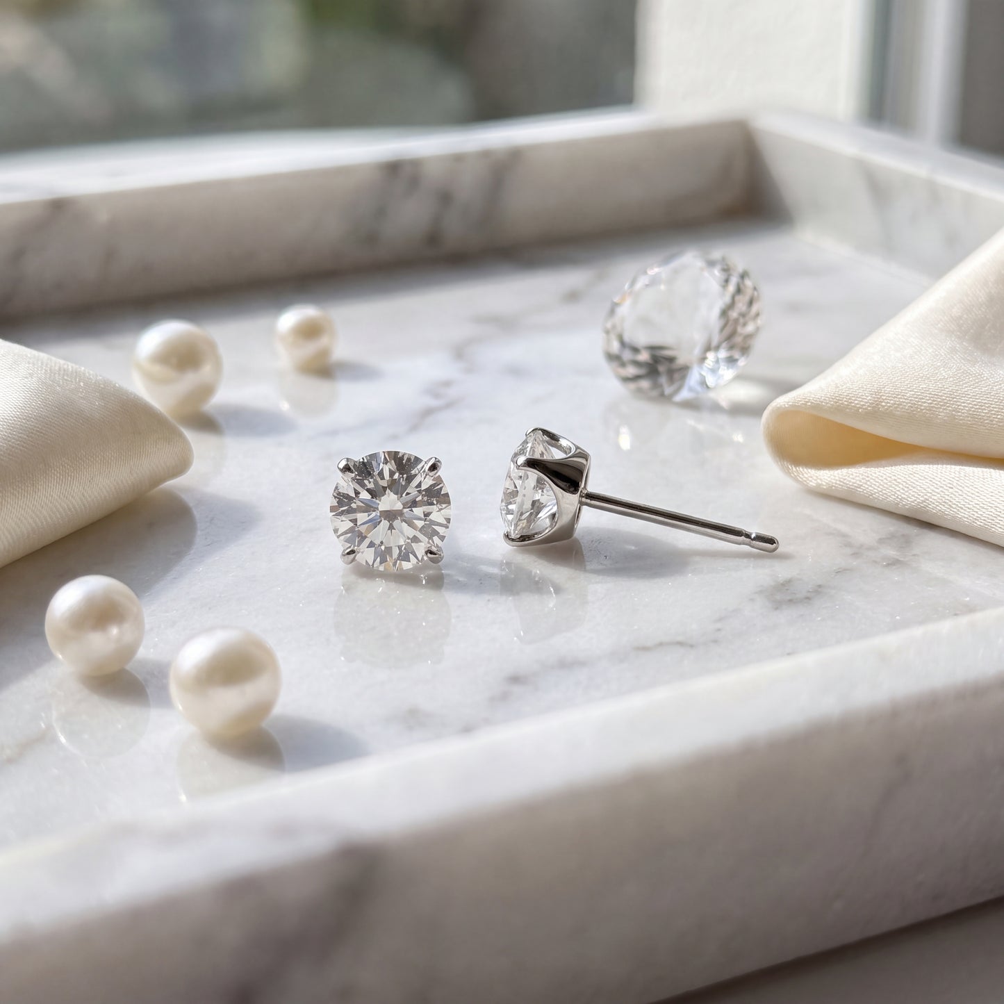 Product Images, Model Photos & Video Set (0.5ct*2 Solitaire Pierced Earrings ) | Lab-Grown Diamond Wholesale